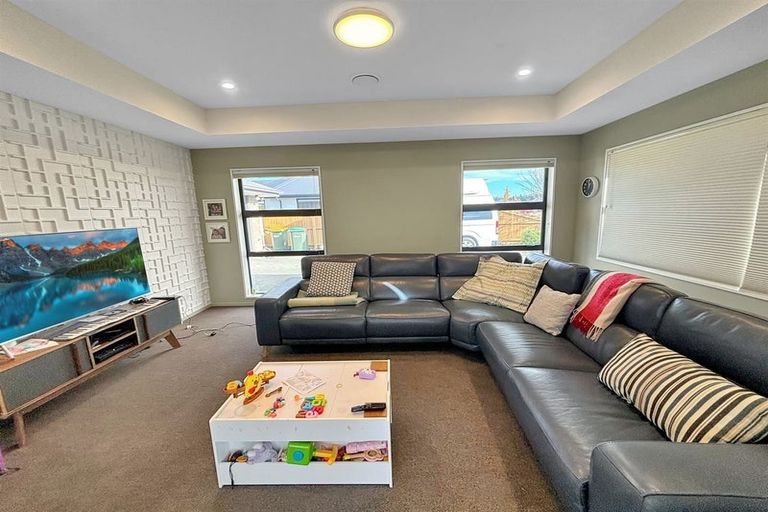 Photo of property in 30 Newman Road, Rolleston, 7614