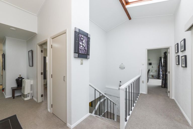 Photo of property in 10 Opawa Place, Terrace End, Palmerston North, 4410