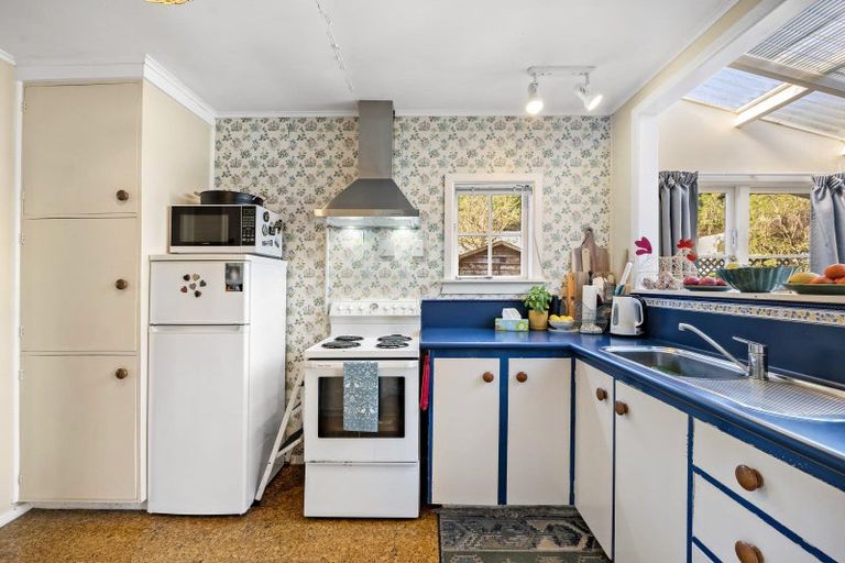 Photo of property in 7 Konini Street, Eastbourne, Lower Hutt, 5013