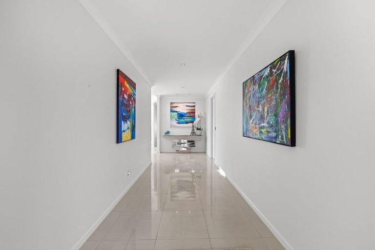 Photo of property in 37 Oakgrove Drive, Rangiora, 7400