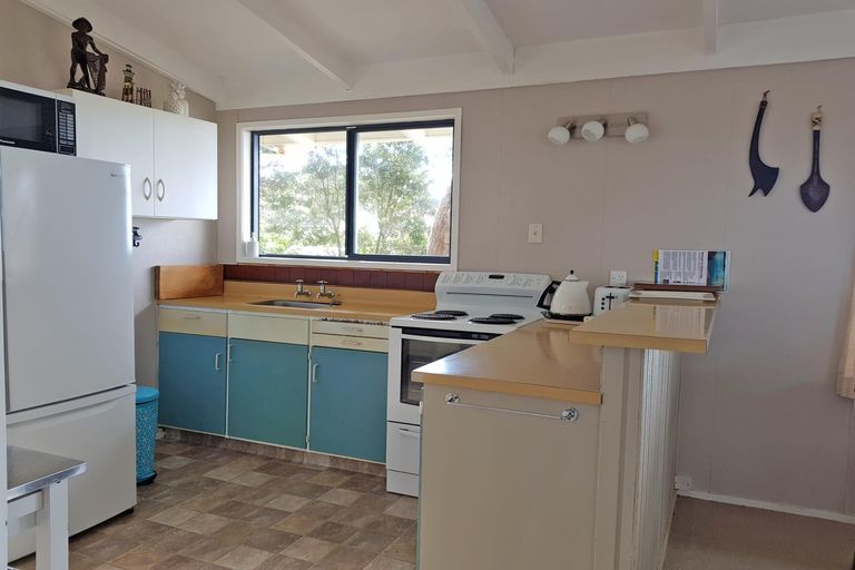 Photo of property in 171 Oakura Road, Oakura, Hikurangi, 0184