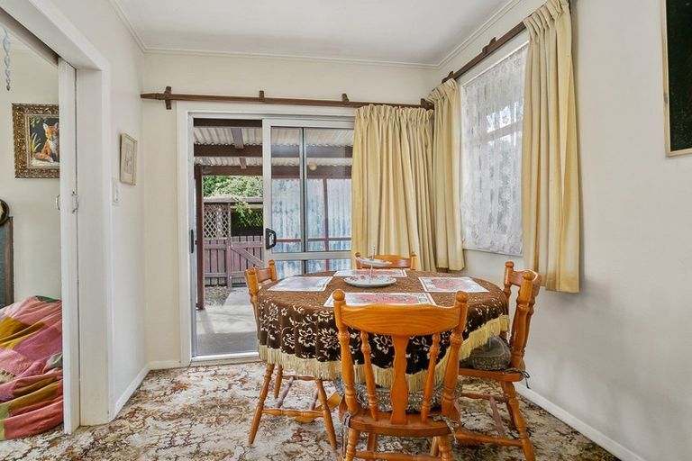 Photo of property in 234 Shakespeare Street, Leamington, Cambridge, 3432