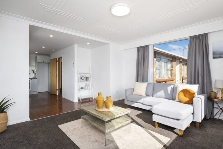 Photo of property in 90a Oxford Street, South Dunedin, Dunedin, 9012