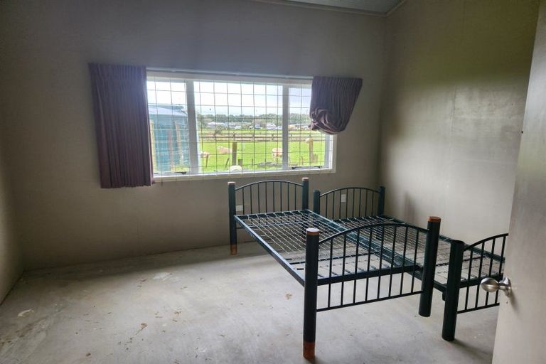 Photo of property in 1089 East Coast Road, Whakatiwai, Miranda, 2473