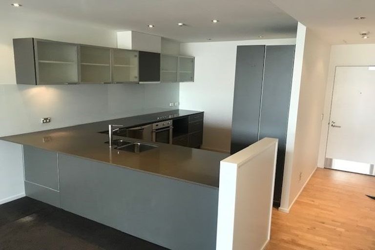 Photo of property in 202/7 Humber Street, Pandora, Napier, 4110