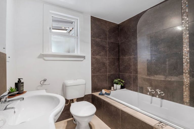 Photo of property in 537 Ferguson Street, Palmerston North, 4410