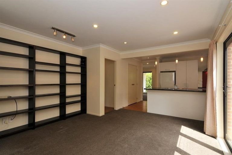 Photo of property in 163 Glenmore Street, Kelburn, Wellington, 6012