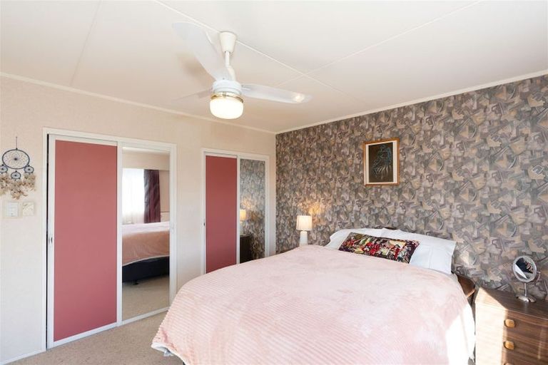 Photo of property in 80 Gray Avenue, Paraparaumu Beach, Paraparaumu, 5032