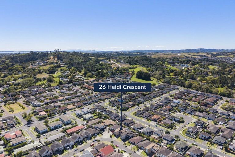 Photo of property in 26 Heidi Crescent, Flat Bush, Auckland, 2016