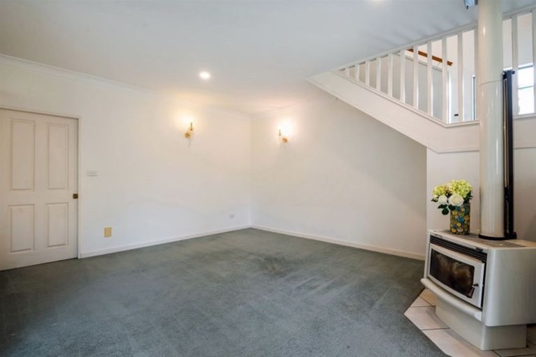 Photo of property in 55b Nui Mana Place, Te Atatu South, Auckland, 0610