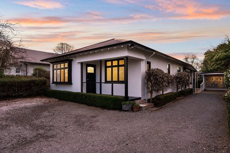 Photo of property in 127 Westminster Street, St Albans, Christchurch, 8014