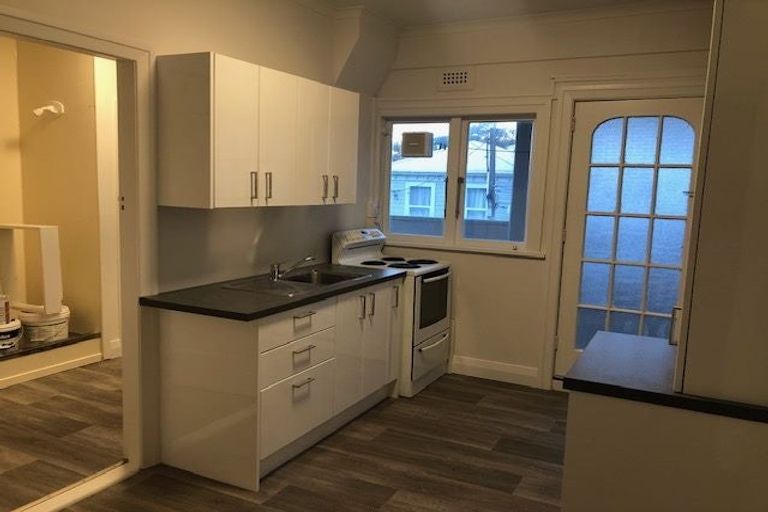 Photo of property in Elms Court Flats, 11/367 The Terrace, Te Aro, Wellington, 6011