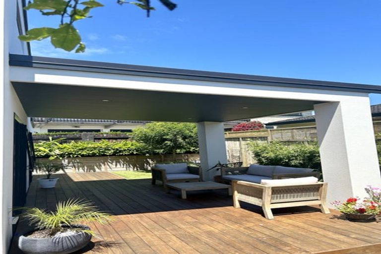 Photo of property in 12a Kauri Street, Merrilands, New Plymouth, 4312