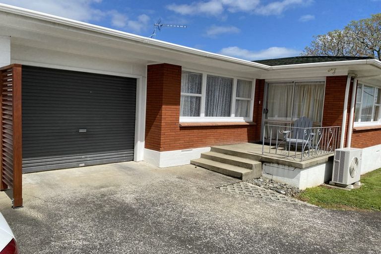 Photo of property in 93c Seddon Street, Pukekohe, 2120