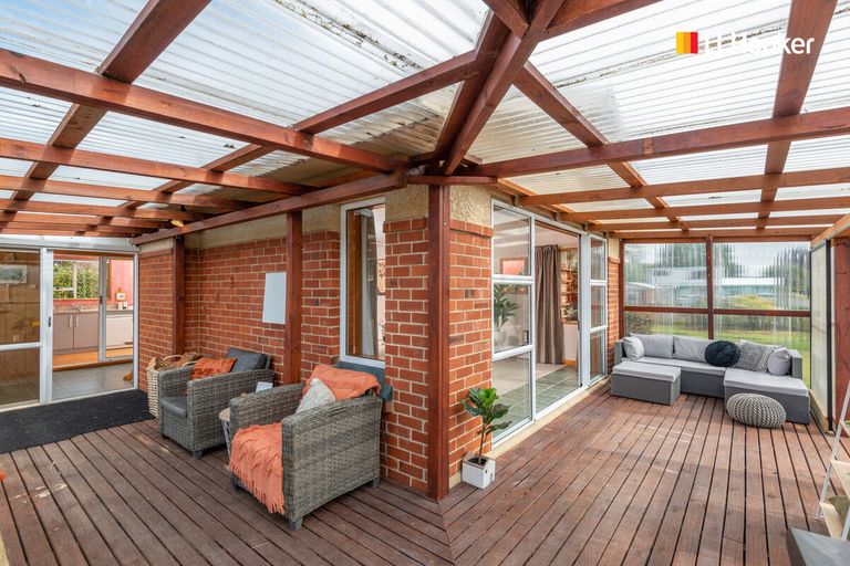 Photo of property in 3 Cargill Street, Milton, 9220