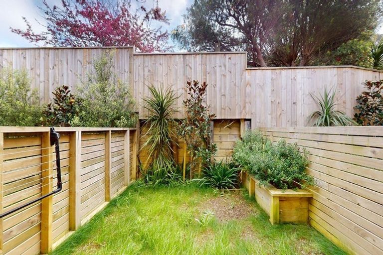 Photo of property in 34 Palm Grove, Berhampore, Wellington, 6023