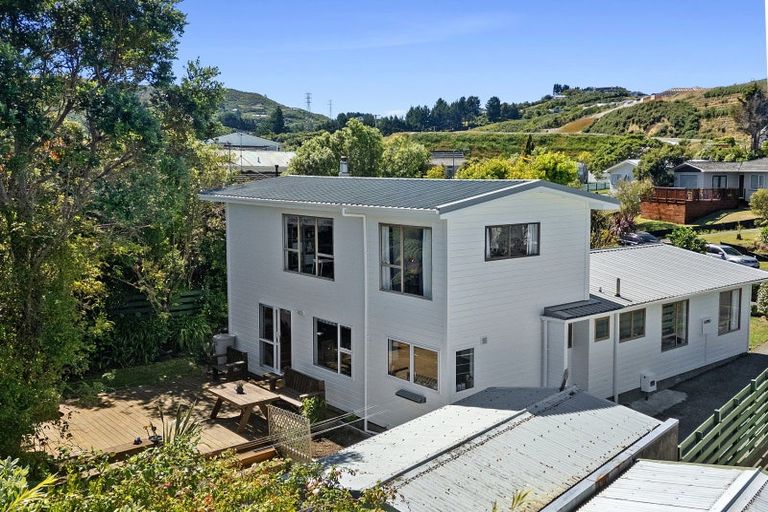 Photo of property in 10 Otira Grove, Kelson, Lower Hutt, 5010