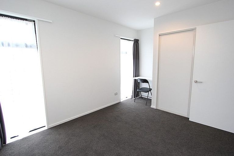 Photo of property in 77 Faringdon Boulevard, Rolleston, 7615
