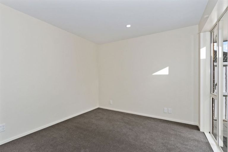 Photo of property in 1 Fleur Lane, Burwood, Christchurch, 8083