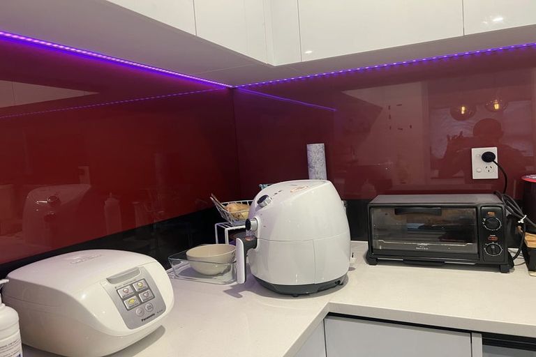 Photo of property in 9a Alan Avenue, Henderson, Auckland, 0610