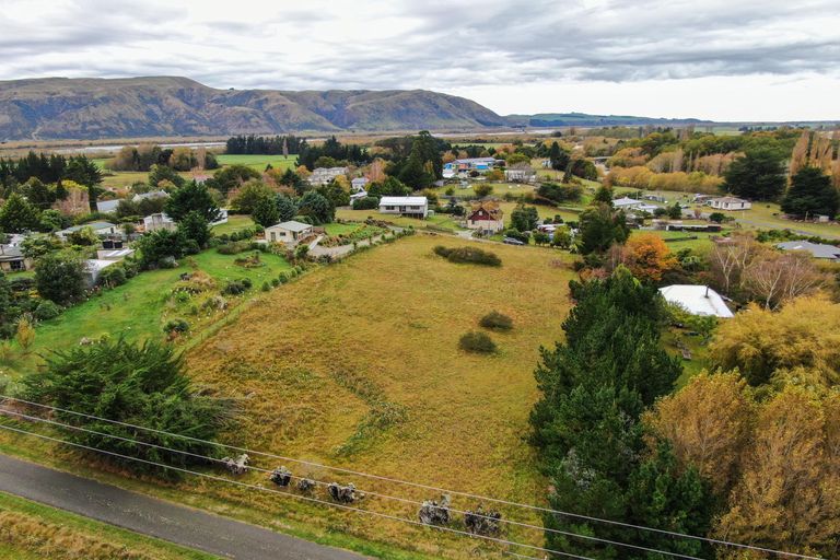 Photo of property in 28-30 Rees Street, Duntroon, 9494