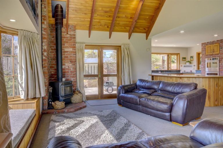 Photo of property in 62 Queens Avenue, Waikuku Beach, 7402