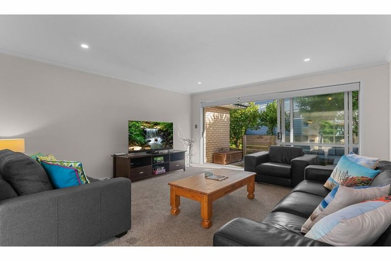 Photo of property in 24 Longview Street, Mangawhai, 0505
