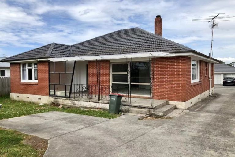 Photo of property in 55 Archibald Road, Kelston, Auckland, 0602