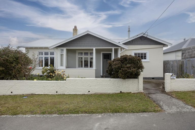 Photo of property in 24 Lune Street, South Hill, Oamaru, 9400