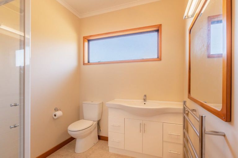 Photo of property in 39 Main Rd Clive, Clive, 4102