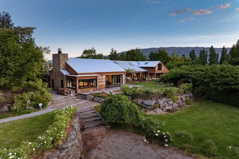 Photo of property in 46 Ballantyne Road, Wanaka, 9305