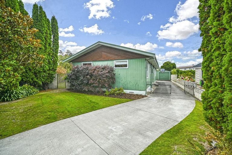 Photo of property in 4 Murdoch Place, Raureka, Hastings, 4120