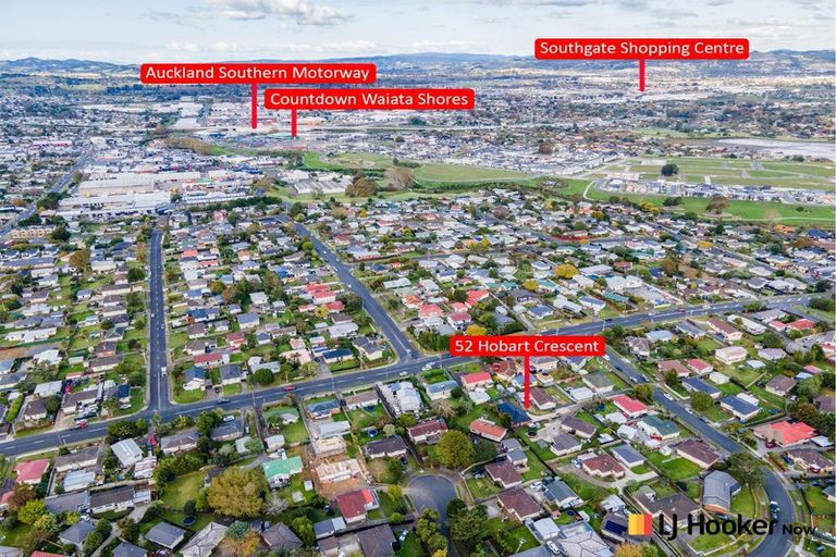 Photo of property in 52 Hobart Crescent, Wattle Downs, Auckland, 2103