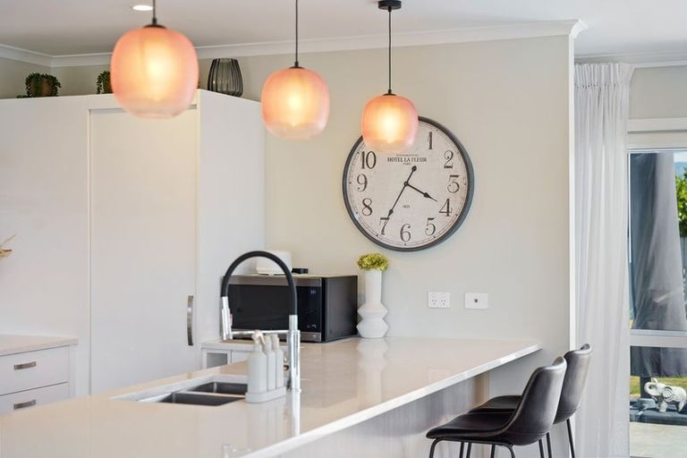 Photo of property in 12 Gardner Place, Otaki, 5512