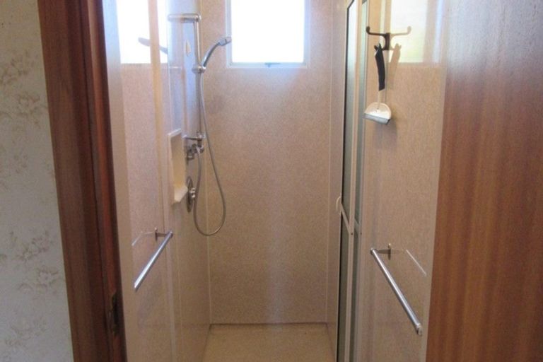 Photo of property in 2 Victoria Street, Waimate, 7924