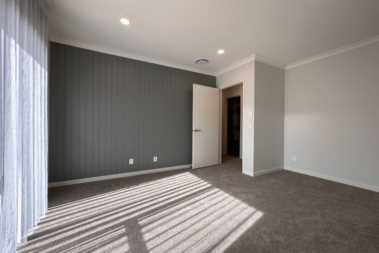 Photo of property in 13 Cara Avenue, Kumeu, 0810