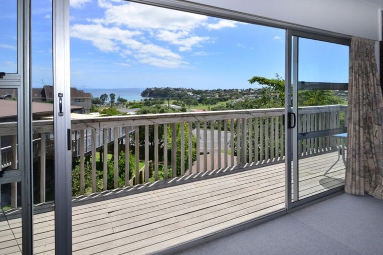 Photo of property in 12 Kauri Road, Stanmore Bay, Whangaparaoa, 0932