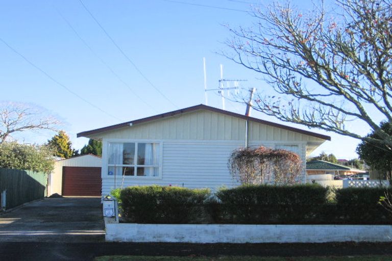 Photo of property in 17 Sundown Crescent, Melville, Hamilton, 3206