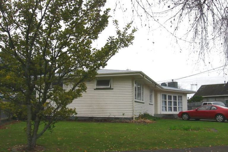 Photo of property in 23 Benmore Avenue, Cloverlea, Palmerston North, 4412