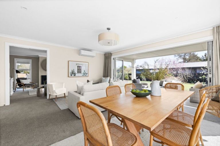 Photo of property in 11 Margaret Avenue, Havelock North, 4130