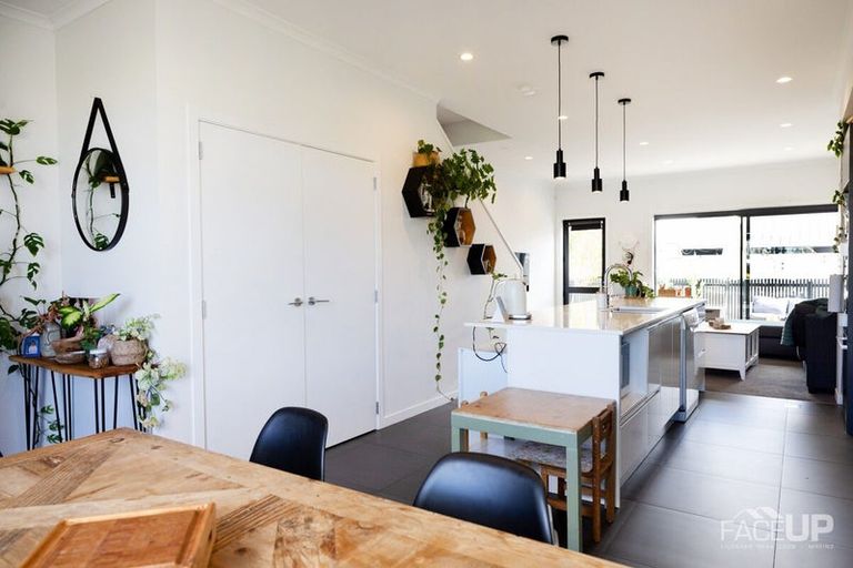 Photo of property in 10 Alexander Willis Crescent, Hobsonville, Auckland, 0616