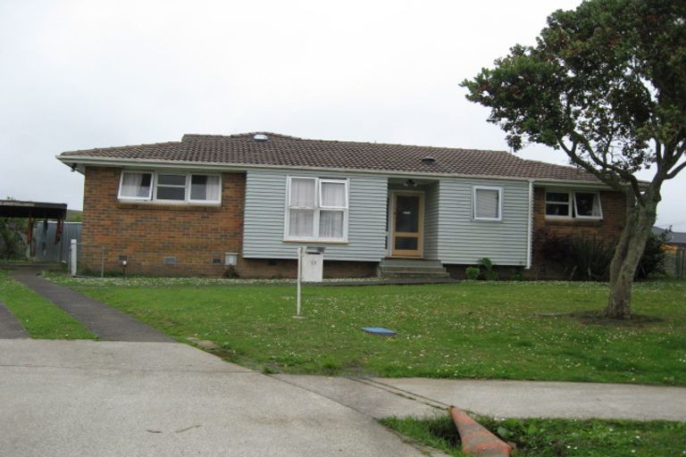 Photo of property in 11 Bede Place, Mangere, Auckland, 2022