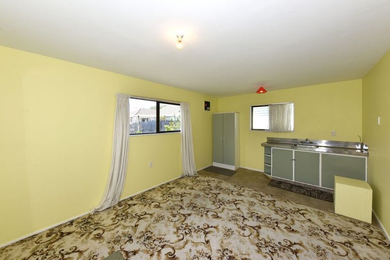 Photo of property in 5 Westcott Street, Dallington, Christchurch, 8061