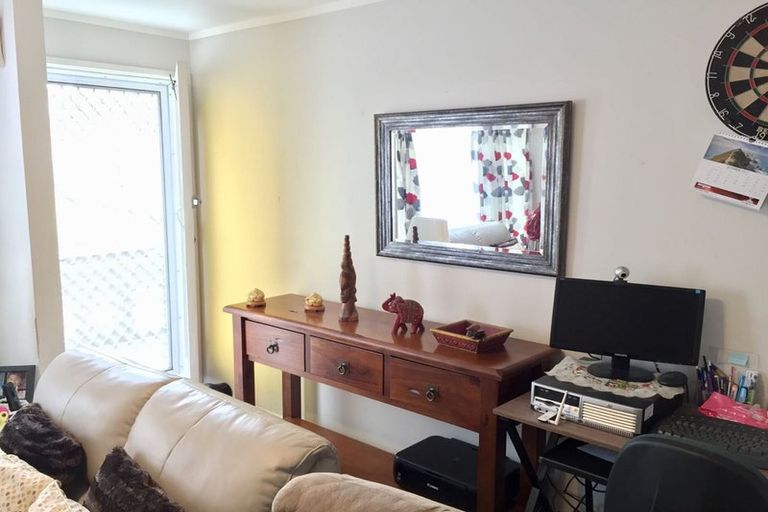 Photo of property in 101 Stanley Road, Glenfield, Auckland, 0629