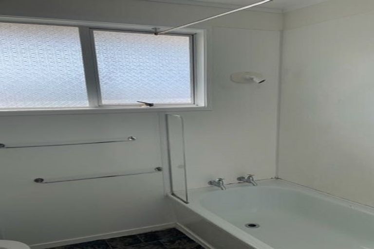 Photo of property in 7 Gillies Place, Ranui, Porirua, 5024