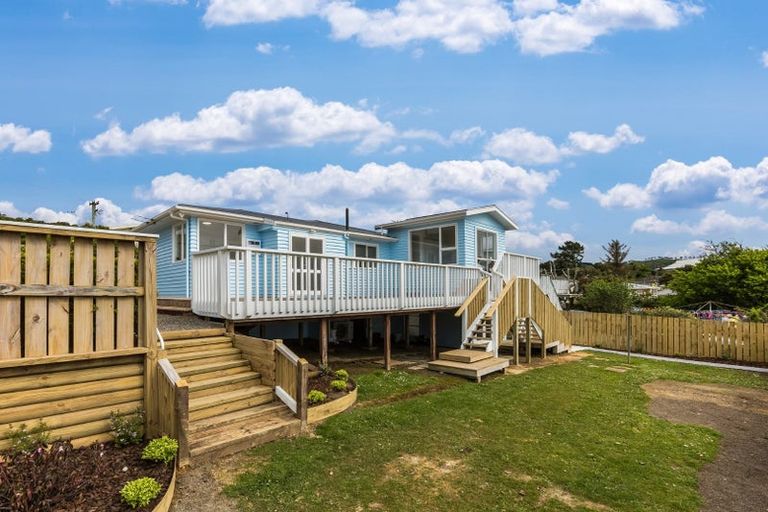 Photo of property in 79 Driver Crescent, Cannons Creek, Porirua, 5024