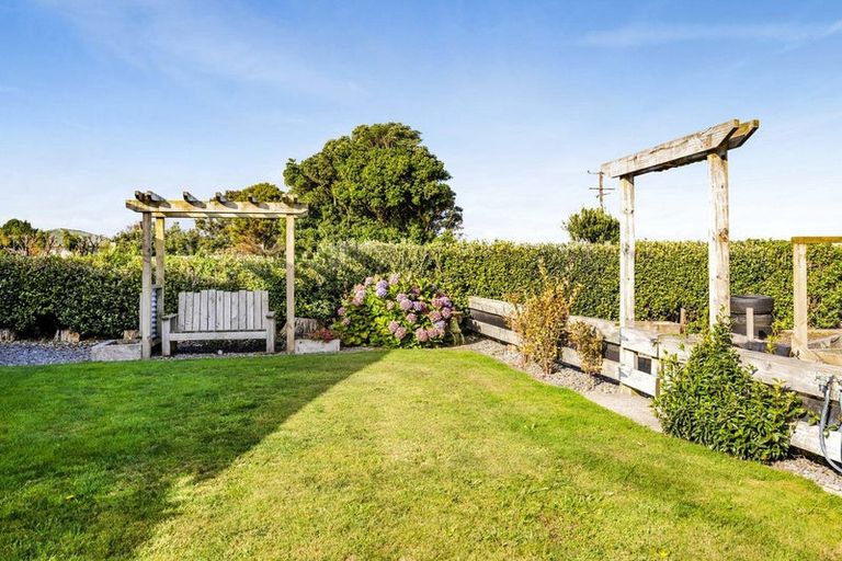 Photo of property in 1288 Normanby Road, Manaia, Hawera, 4678