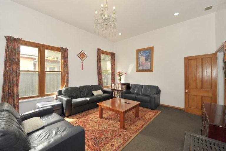 Photo of property in 300 Keyes Road, New Brighton, Christchurch, 8083