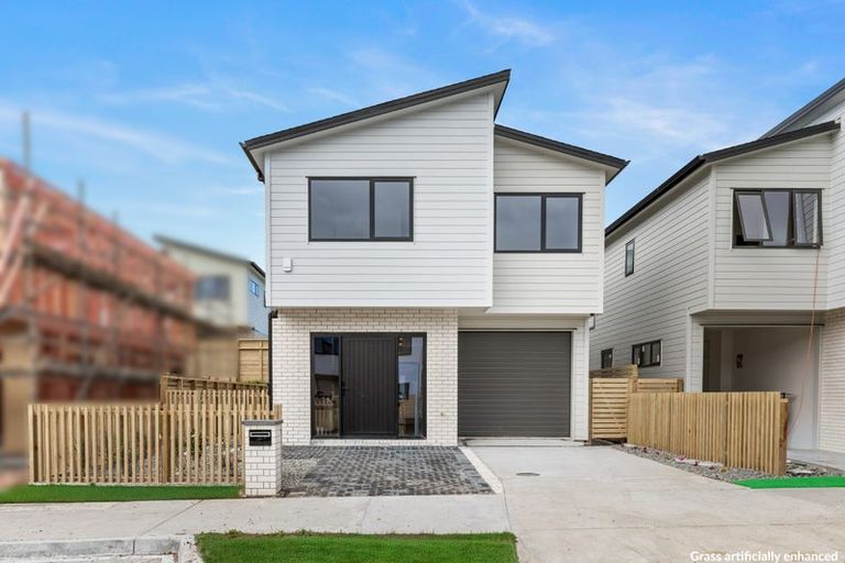 Photo of property in 17 Cordyline Street, Westgate, 0814