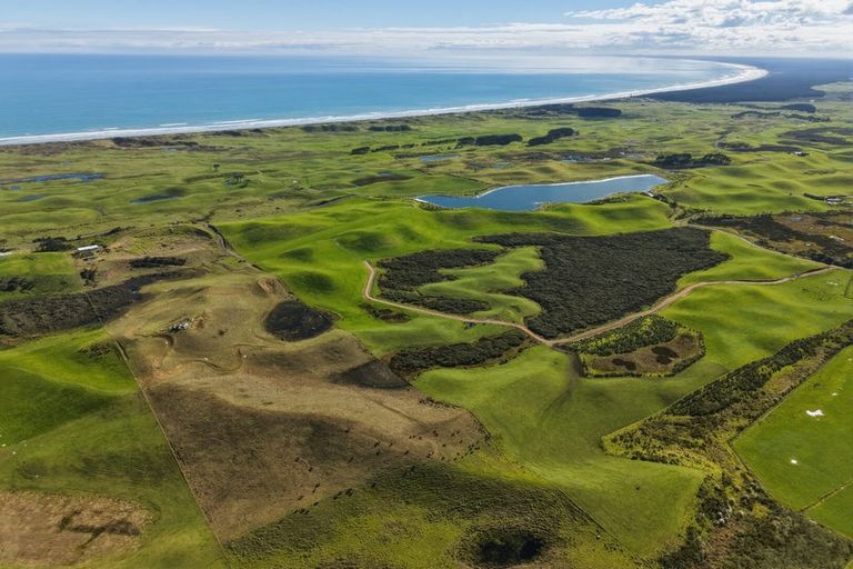 Photo of property in 931b Sandhills Road, Ahipara, 0483